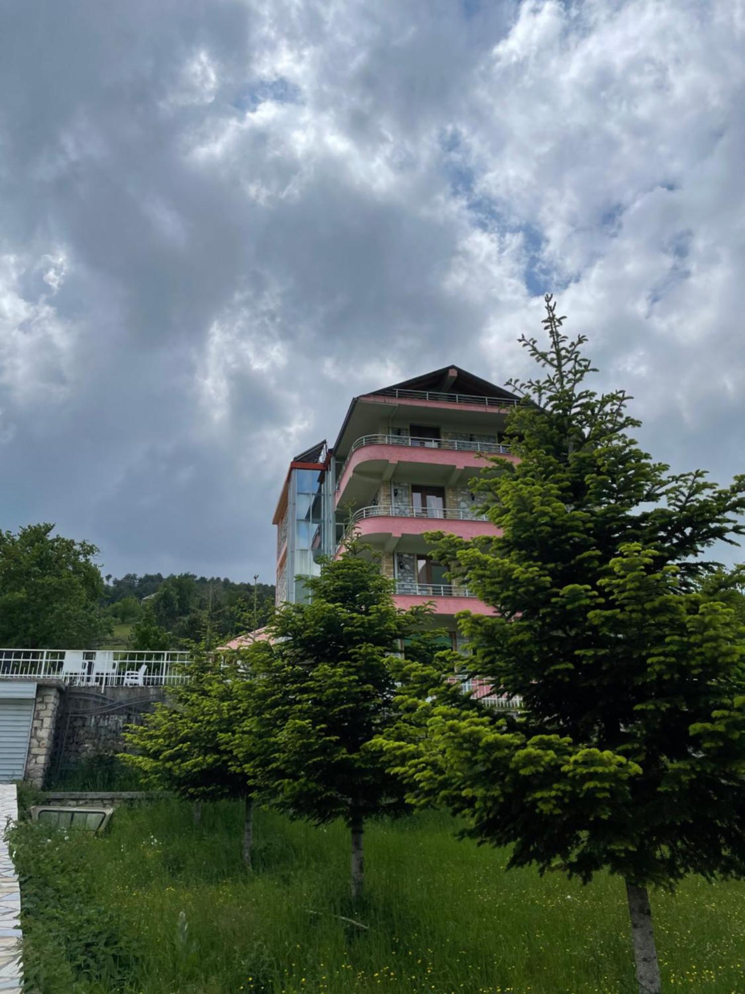 Lura Hotel Fushe-Lure Ngoại thất bức ảnh
