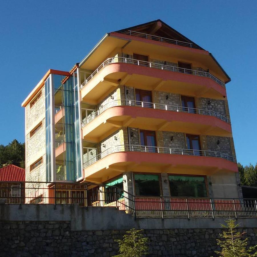 Lura Hotel Fushe-Lure Ngoại thất bức ảnh